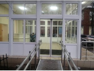 Продажа и Монтаж автоматической двери DORMAKABA Обьект Ногинская гор. Больница. Травм пункт. Ногинск, ул. Комсомольская 59.